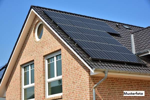 Einfamilienhaus mit Garage