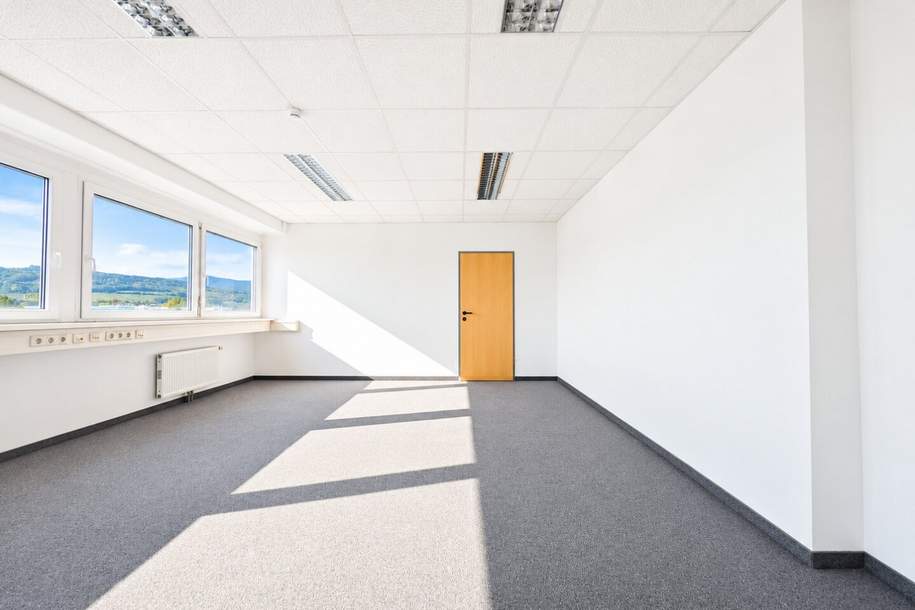 56m² Büro mit zwei Arbeitsräumen und Möglichkeit für Teeküche im IZ-Süd | Parkplätze, Gewerbeobjekt-miete, 701,95,€, 2351 Mödling