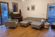 Lichtdurchflutetes Haus mit viel Platz!