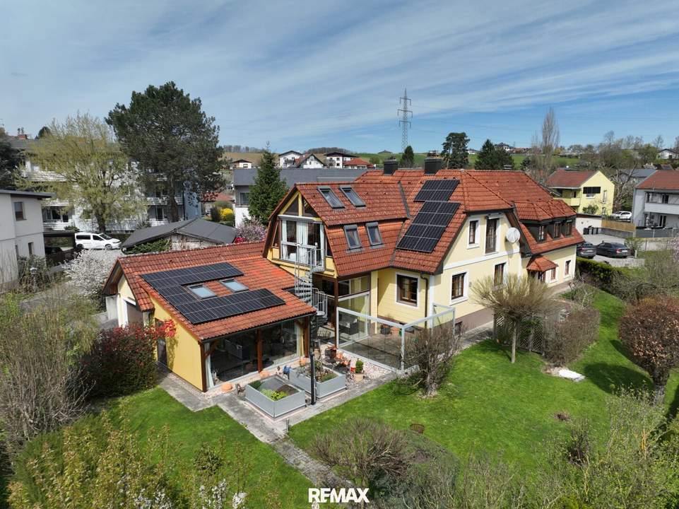 Großzügiges Wohnhaus in schöner Lage in Weinzierl