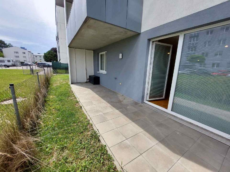 Schöne Gartenwohnung mit 4 Zimmern, Loggia u. Terrasse - in ruhiger Seitengasse nächst Josefstraße
