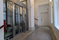 Löwelstraße: Klimatisierte Maisonette-Wohnung mit Dachterrasse in top Innenstadtlage - ab sofort!