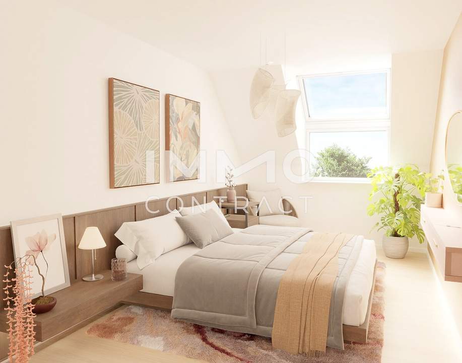 Provisionsfrei! Hochwertige 4 Zimmer + 2 Bäder + Terrasse im 2. Liftstock