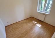 SANIERTE 3-ZIMMERWOHNUNG - RUHIG - HELL!