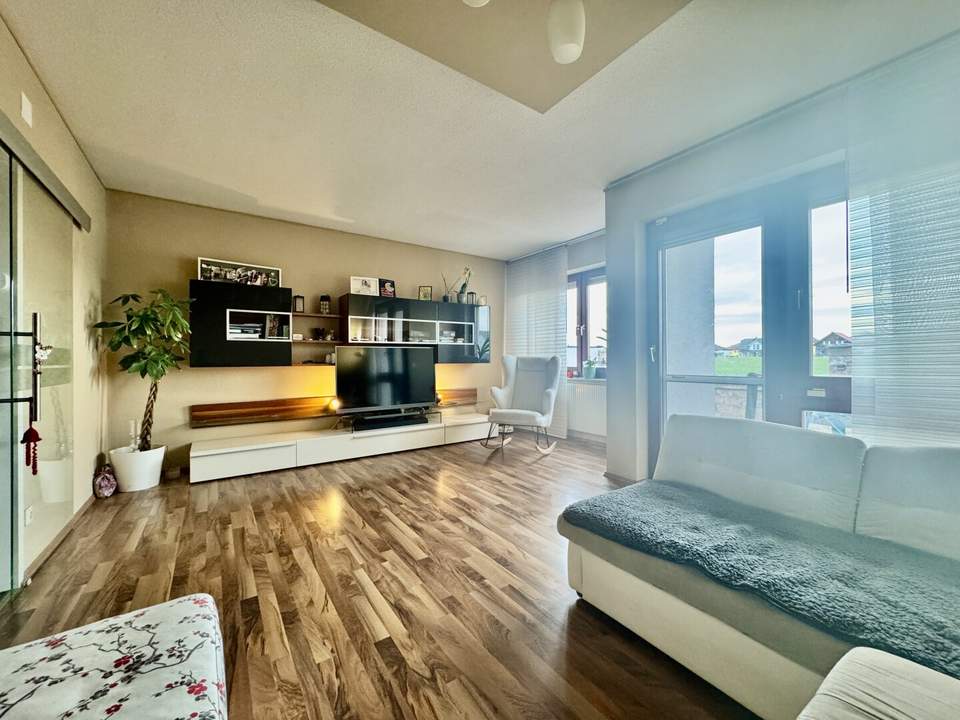 FAMILIEN-TRAUM ! GROSSES ECKREIHENHAUS IN SEHR GUTER LAGE