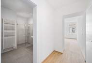 ERSTBEZUG ! Stilvolle 2-Zimmer-Wohnung mit hochwertiger Ausstattung und Balkon (Top 18)