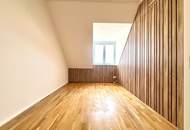 MODERNE Dachgeschosswohnung - Top Zustand