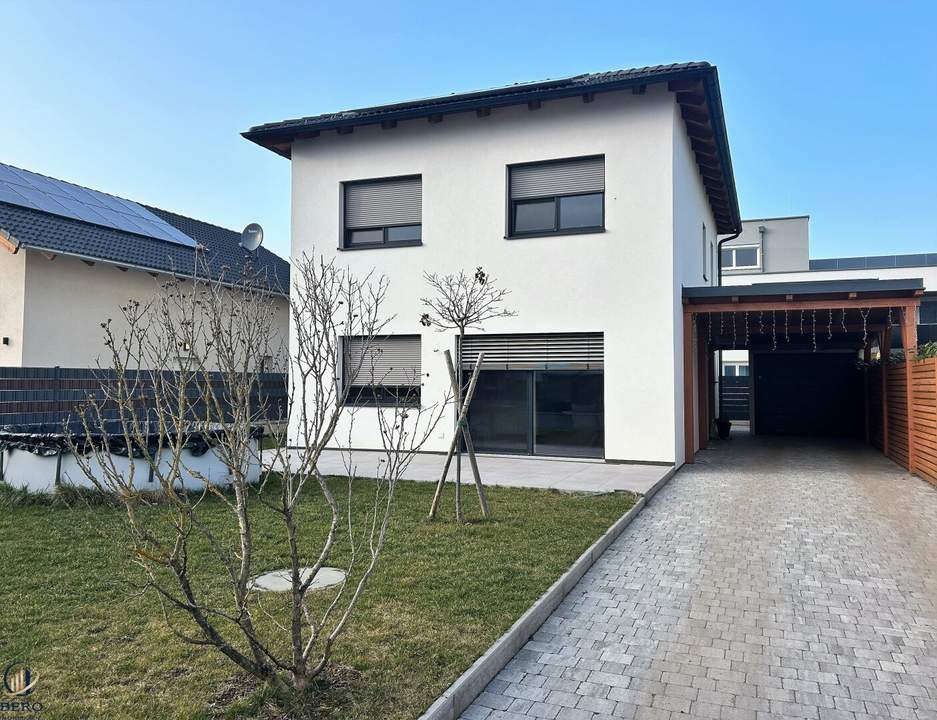 Neuwertiges Einfamilienhaus in Absdorf: Modernes Wohnen mit Terrasse und Garage!