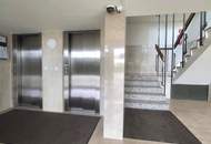 MODERN DESIGNTE MAISONETTE-WOHNUNG MIT EIGENEM WINTERGARTEN