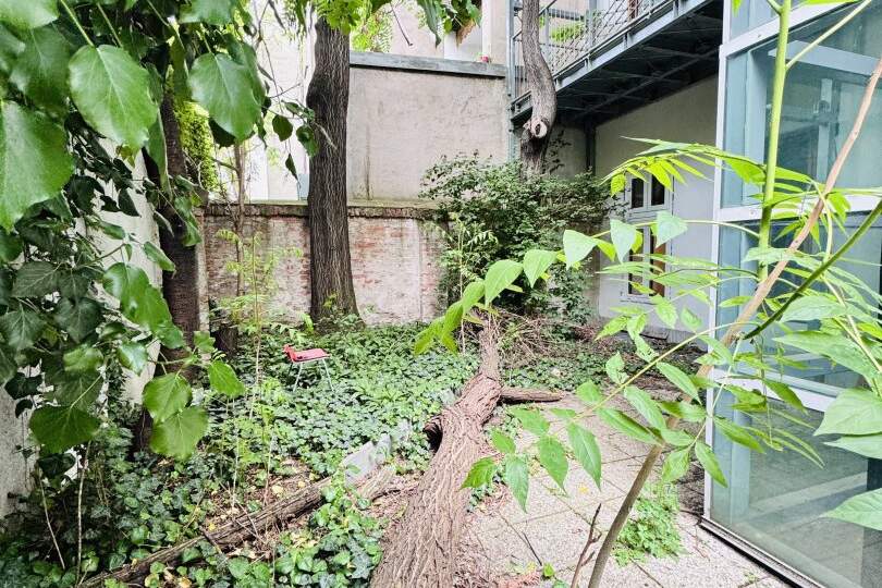 Renovierungsbedürftige Gewerbefläche mit eigenem Garten!, Gewerbeobjekt-kauf, 149.000,€, 1070 Wien 7., Neubau