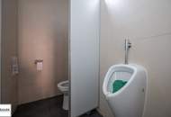 ** ab sofort: großzügige Gewerbefläche mit Büro, Verkaufsräumen und Lagerfläche - Straßeneingang, Klimaanlage, Laderampe, uvm. ** unbefristete Miete **