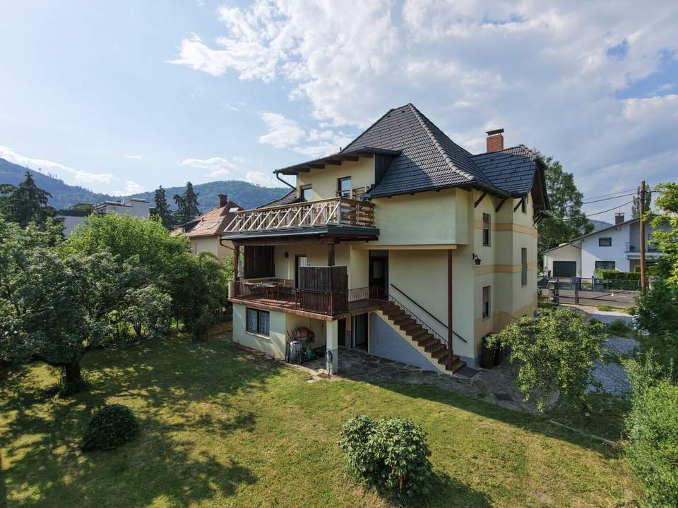 Historische Villa mit Charakter in begehrter Wohnlage in Eggenberg