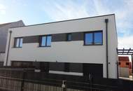 Moderne Doppelhaushälfte mit Photovoltaikanlage, Terrasse und Garten !