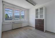Attraktive Bürofläche mit 4 großen Räumen in guter Lage