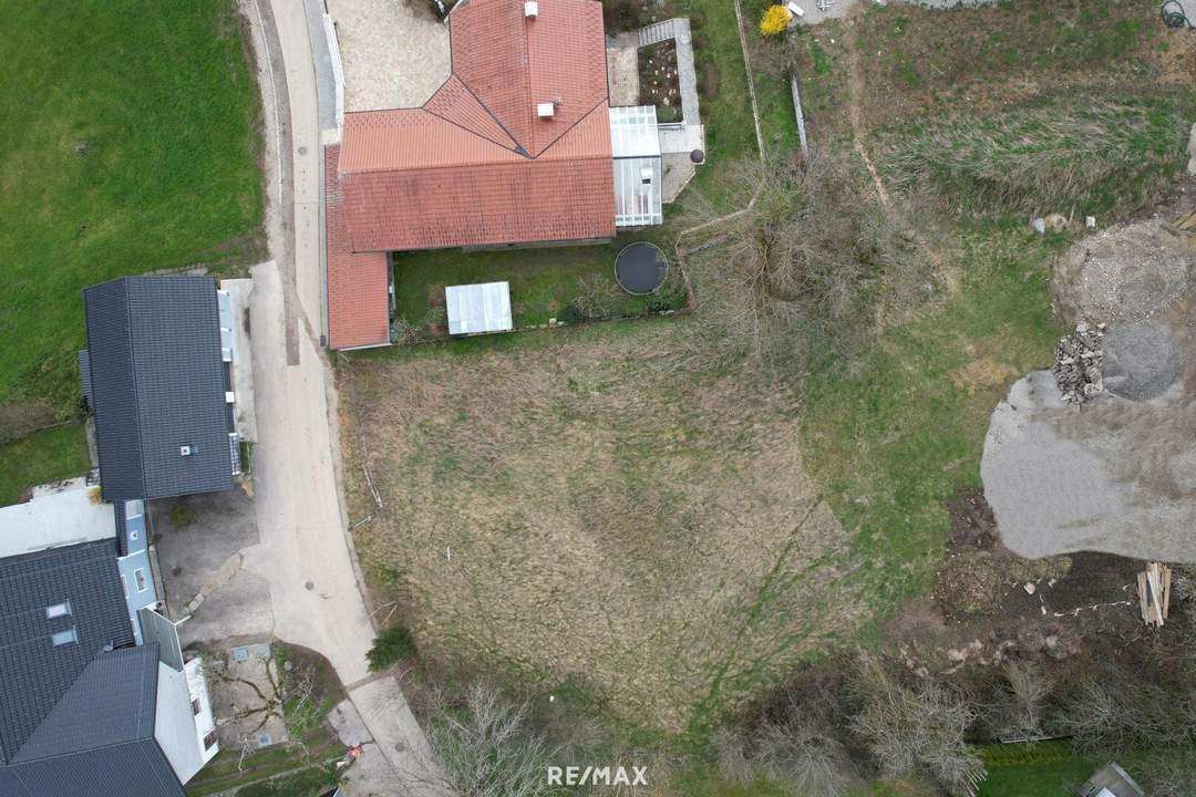 Baugrundstück ohne Bauzwang in ruhiger Lage