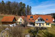 LANDHAUSVILLA mit HOF-ENSEMBLE, GÄSTEWOHNUNGEN UND ENTWICKLUNGSPOTENTIAL