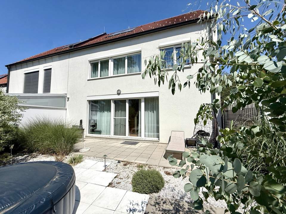 So ein schönes Zuhause! Doppelhaushälfte - top gepflegt und modern gestaltet