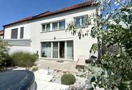 So ein schönes Zuhause! Doppelhaushälfte - top gepflegt und modern gestaltet