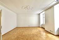 ALTBAUWOHNUNG IM PALAIS ESTERHAZY