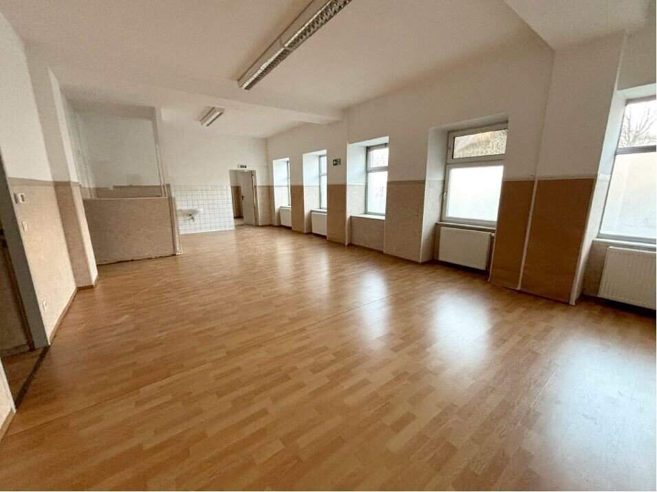 297m² Erdgeschoss - Lagerfläche Nähe Lugner City!