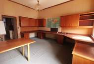 1 Zimmer Wohnung, schön geräumig und gut zu gestalten. Angenehme Lage.