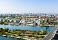DC2 Tower: Stephansdom, Prater & Donau Blick - Wake Up Vienna