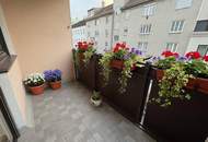 Einziehen &amp; wohlfühlen: Stilvolle 3-Zimmer-Wohnung mit Loggia