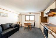 Einfamilienhaus mit Einliegerwohnung, Garage, Carports und Ausblick!