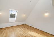 Helle DG-Wohnung mit optimaler Verkehrsanbindung