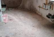 12 Zimmer Haus mit Geschäftslokal auf 948 m2 Grundstück