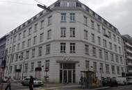 1120! Tolles DG-Büro mit großer Terrasse und perfekter Anbindung ab Juli 25!
