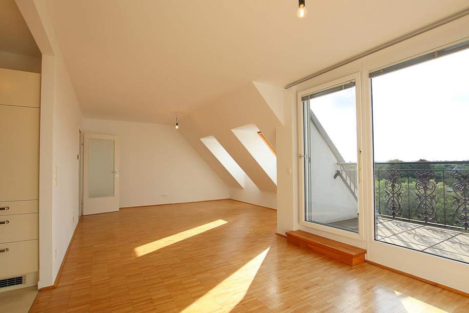 Panorama Aussicht auf einen Park - DG Wohnung in einer tollen Lage!, Wohnung-miete, 1.160,56,€, 2320 Bruck an der Leitha