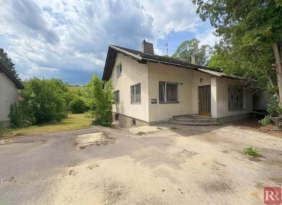 Familienparadies mit 7 Zimmern und viel Potenzial auf großzügigem Grundstück