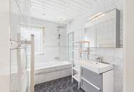 Zweifamilienhaus mit Garten und Doppelgarage, vollunterkellert – über 350m² Gesamtfläche!