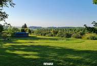 Absolute Traumlage in Mühlbach: Geschmackvoller Landhausstil, parkähnlicher Garten, Pool und einmaliger Fernblick!