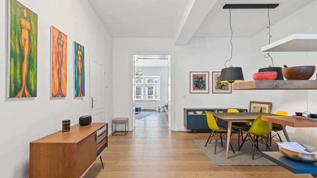 Stilvoll renovierte Altbauwohnung im 3.Bezirk. Citynaher Lifestyle mit besonderem Flair.