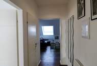 Gemütliche Dachgeschosswohnung mit atemberaubender Dachterrasse!