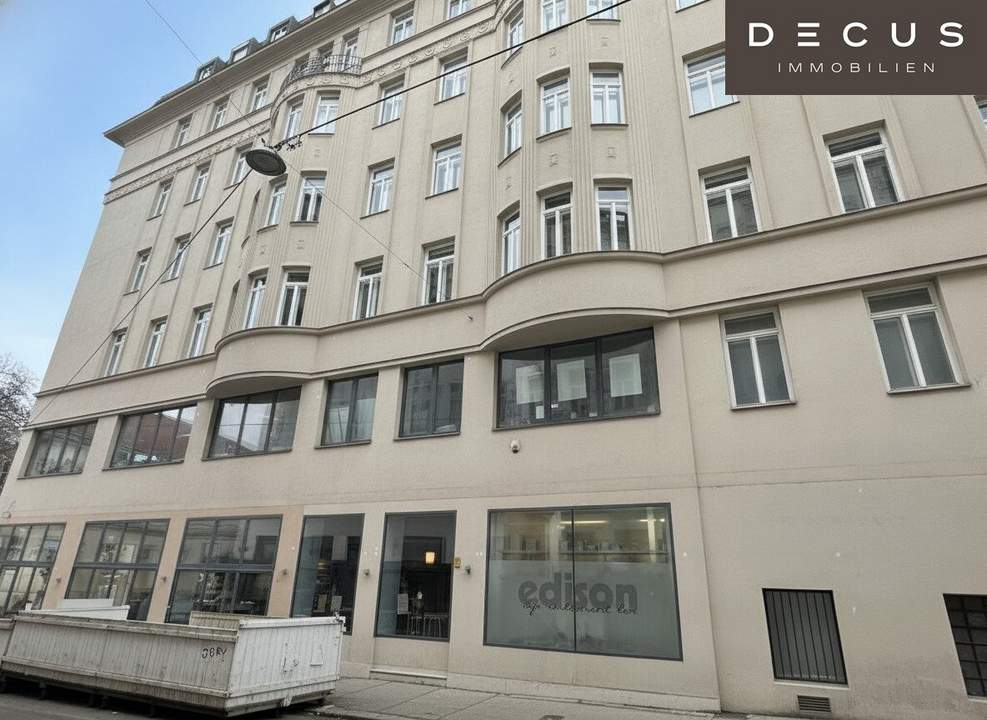 | NÄHE LANDESGERICHT | ab sofort - gekühltes Altbaubüro | ERSTBEZUG nach Sanierung