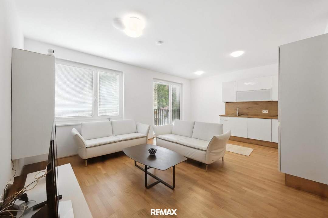 RESIDE IN ONE OF VIENNA'S BEST LOCATIONS!