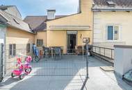 ***Bieterverfahren***Zinshaus Nähe Landestheater und Taubenmarkt mit großem Entwicklungspotential