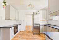Einfamilienhaus mit Garten und vielseitig nutzbarem Nebengebäude