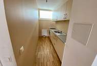 Schicke 2-Zimmerwohnung mit großer Außenfläche - U1 Nähe!!