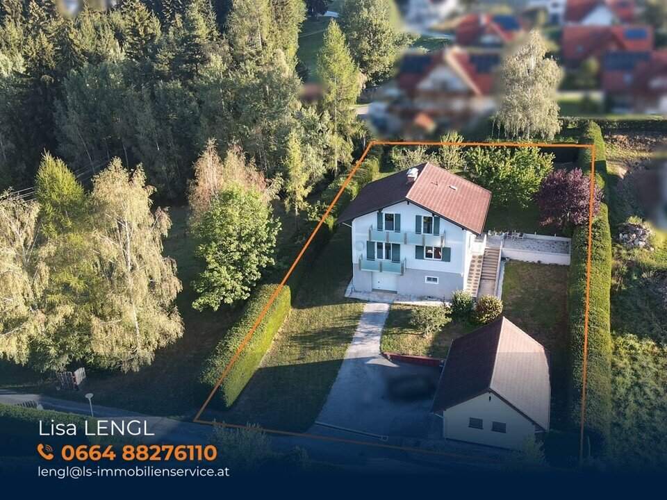 Einzugsbereites Einfamilienhaus auf großzügigem 1.817 m² Grundstück mit herrlicher Aussicht und Blick auf die Berge!
