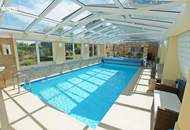 2241 Schönkirchen: Rarität! Traumhafte Wohlfühloase samt Schwimmhalle in bester Lage!