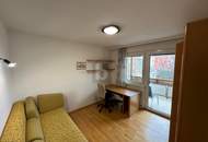 ZENTRAL UND DENNOCH RUHIG: LICHTDURCHFLUTETE 2-ZIMMER-WOHNUNG MIT XXL-GARAGE IN TOP-LAGE