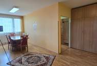 helles Lift-Appartement mit schönem Fernblick
