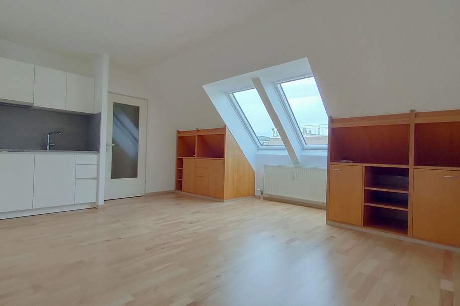 Moderne Dachgeschoß-Garconniere in ruhiger Lage Nähe U4-Unter St. Veit!, Wohnung-miete, 480,00,€, 1130 Wien 13., Hietzing