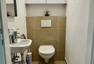 SONNENUNTERGANG UND URLAUBSGEFÜHL MITTEN IN DER STADT