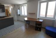 Singleapartement im Dachgeschoss***Klima***nue saniert