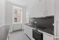 7-Zimmer Altbau mit 3m Raumhöhe - ganzes Stockwerk